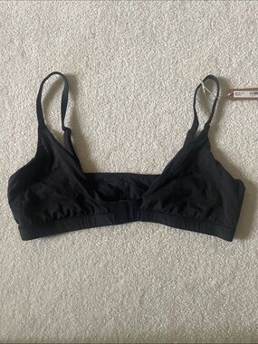 Skims triangle bralette with front closure